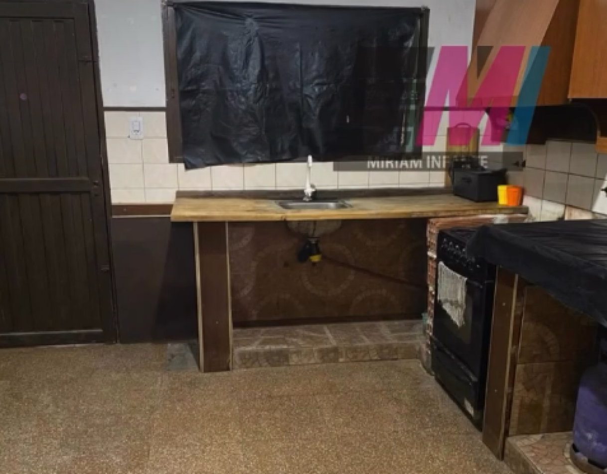 CASA EN VENTA 3 AMBIENTES 