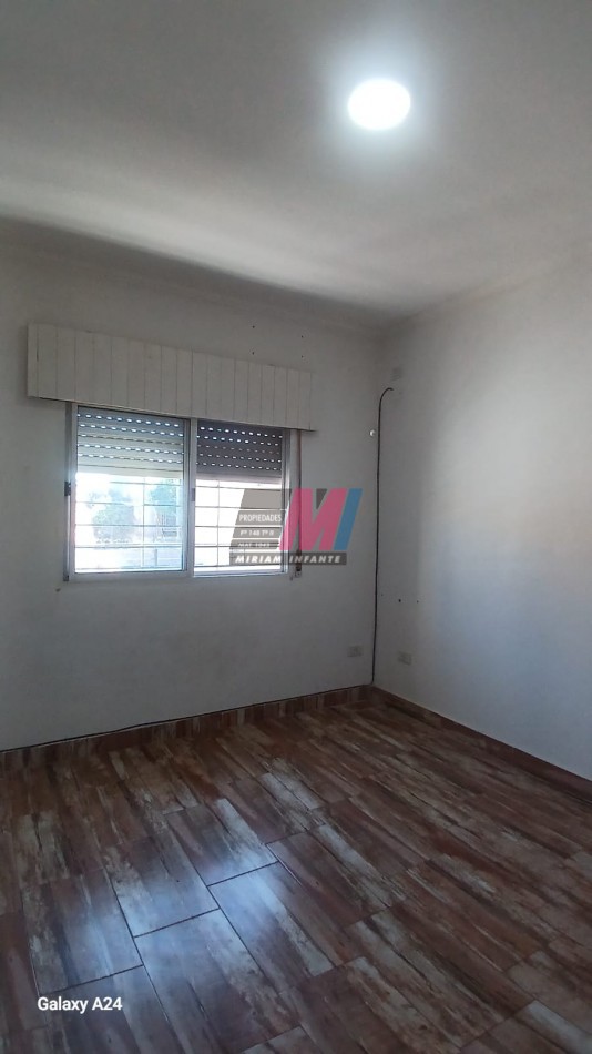 Departamento de 3 ambientes en alquiler en Solano