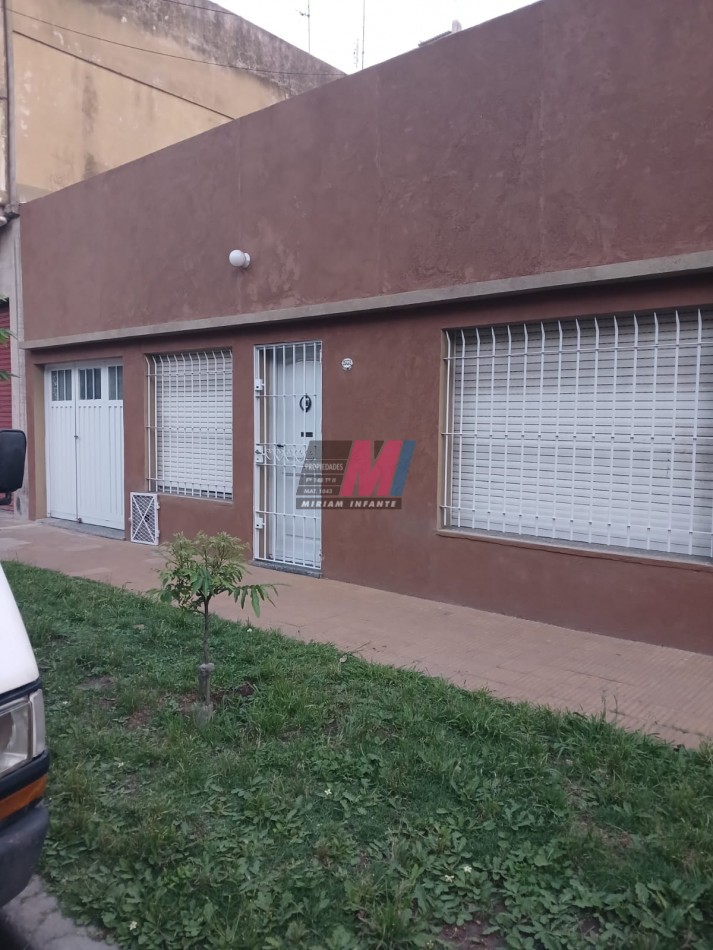 CASA 3 AMBIENTES EN VENTA