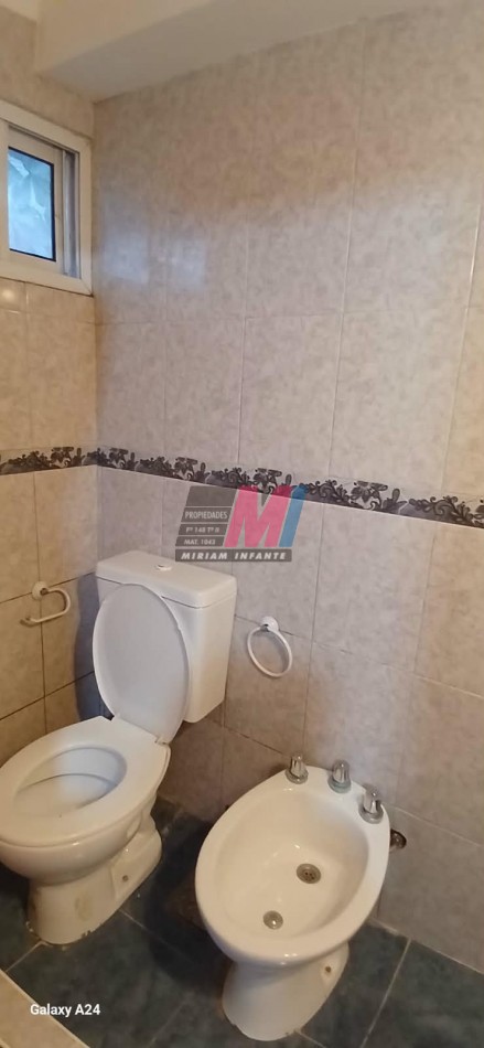 Departamento de 2 ambientes en alquiler en Solano