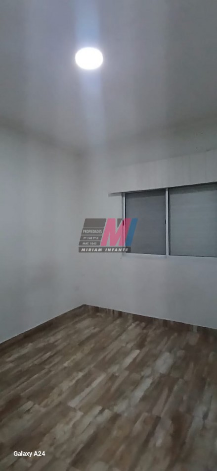 Departamento de 3 ambientes en alquiler en Solano