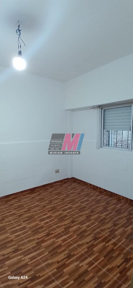 Departamento de 2 ambientes en alquiler en Solano