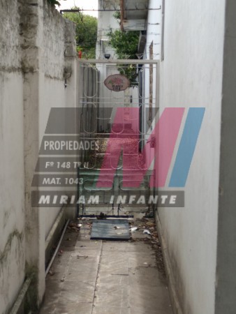 VENTA PH BERNAL EXCELENTE ESTADO TRES AMBIENTES