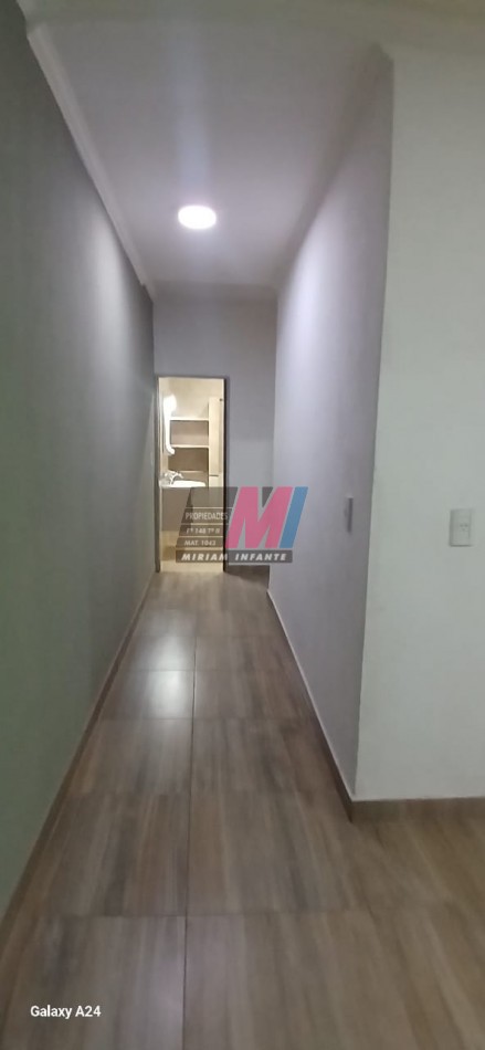 Departamento de 3 ambientes en alquiler en Solano