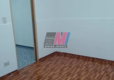 Departamento de 2 ambientes en alquiler en Solano